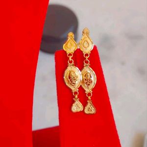 22c Hallmark Gold Earrings