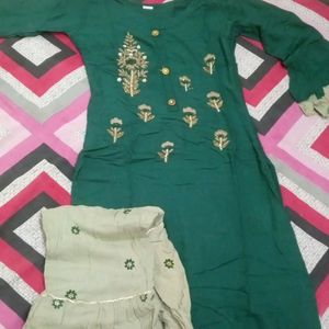 Beautiful 😍 Green Skirt Kurta