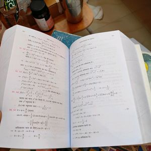 Lucent's Maths Book