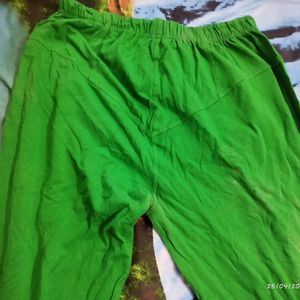 Green colour leggings