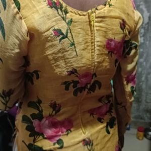 Women Kurta- Yellow Floral Print Organza Kurtha