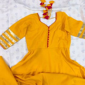 Yellow Handpainted Suit Set S