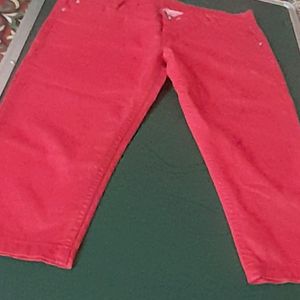 Women's Red Capri