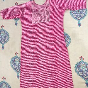 Vibrant Pink Stripe Kurti - Comfortable & Stylish!