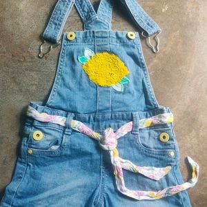 Dungri Jeans Short For Girl