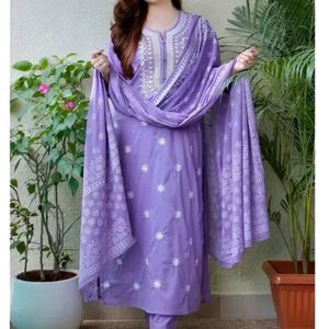 Full Embroidery Women 3 Piece Kurta Set M size