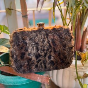 FUR SLING BAG/ CLUTCH