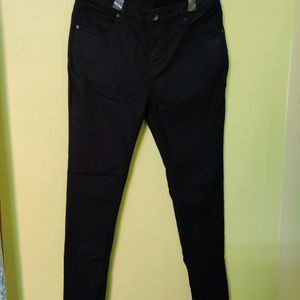 Branded Black Color Jeans