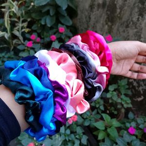 💃PACK OF 12 SATIN SCRUNCHIES