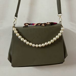 gorgeous sling bag for occasions