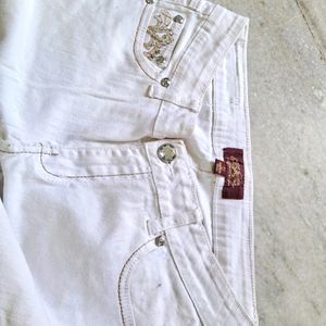 WHITE BOOTCUT JEANS