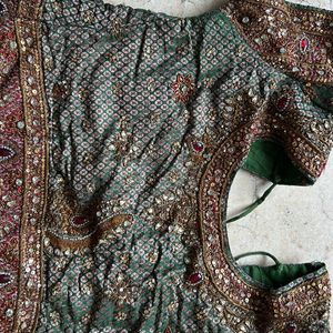 Bridal lehnga, maroon Colour