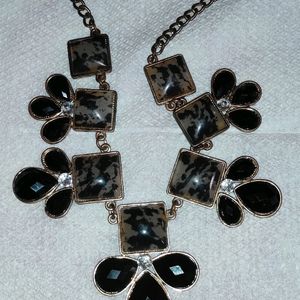 Black Stones Necklace