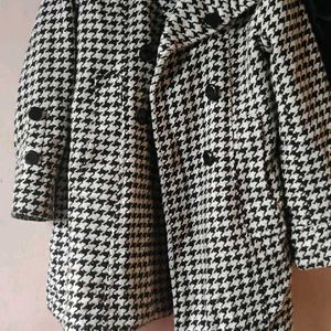 Korean Stylish Very Heavy Coat For Winter