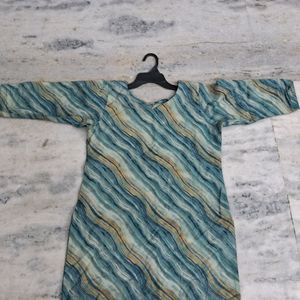 SHORT KURTI