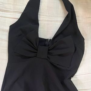 BLACK BOW HALTER TOP