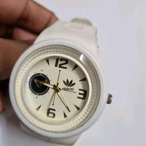 Watch ⌚️ White Color For Man 80%off