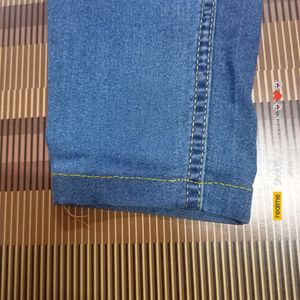 (M-11) 32 Size Slim Fit Denim Jeans