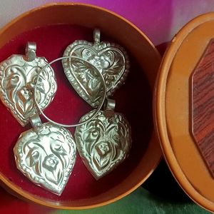 Pure Silver Locket Pack Of 4,One Ring Free