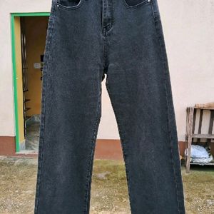 y2k straight charcoal jeans.