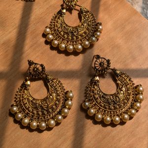 Maag Tila And Earings Set