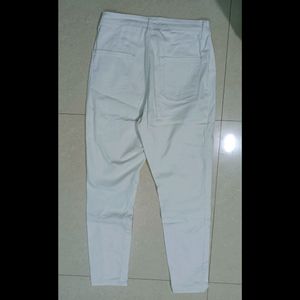 Trendy Women Denim Straight Fit Jeans White