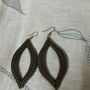 Earring