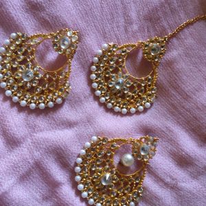 Earrings With Mangtikka