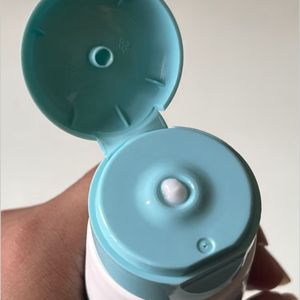 Dot & Key face moisturiser