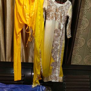 Very Pretty Womenv Ethnic Suit Set