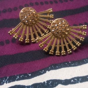 Earrings & studs