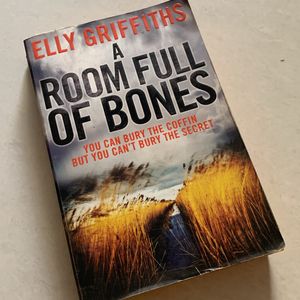 A Room Full Of Bones: Elly Griffiths