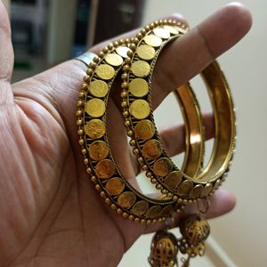 Fancy Golden Jhumka Bangles Set