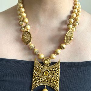 Royal Pearl Gold Necklace