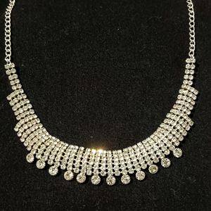 Fancy Stoned Necklace With Earrings Set