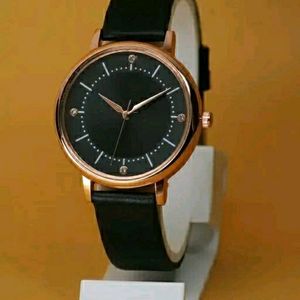 Black leather belt Ladies Anolog Wrist Watch