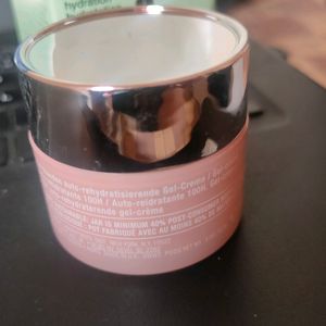 Clinique Moisture Surge