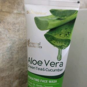 New Sealed Aloe Vera Facewash