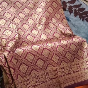 Gorgeous Kat Badri Maharashtrian Saree