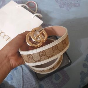 GUCCI BELT FULL PACAKAGING WITH BILL AND BRANDBOX