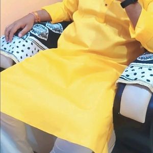 Man's Ethnic Yellow Kurta With Paijaama