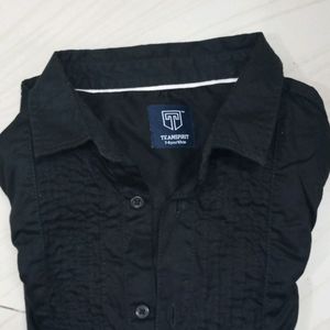 (Like New) Boy Shirt  For 6 to 8year