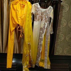 Very Pretty Womenv Ethnic Suit Set