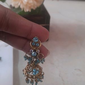 Necklace With Jhumka and Maang Tikka