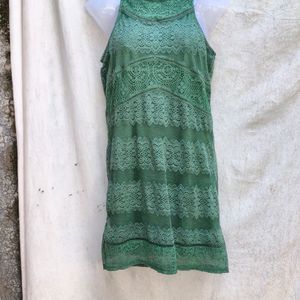 1.22.8 GREEN CUTE NET DRESS