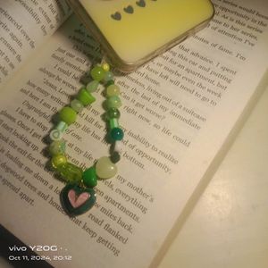 Greenish Phone charm with a beautiful 💚 + 💓