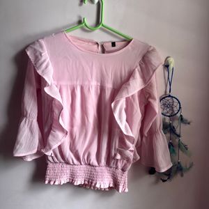 pink top,