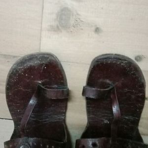 Kolapuri Chappal