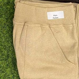 Cotton- Lycra Pant With Pocket