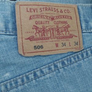 Levis 506 jeans in 34 size